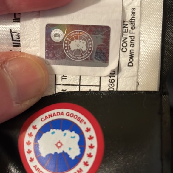 Men’s Canada goose XL Hybridge down coat - Picture 5 of 9